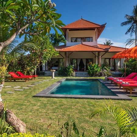 Villa Gayatri Hidden Oasis Αμέντ Εξωτερικό φωτογραφία