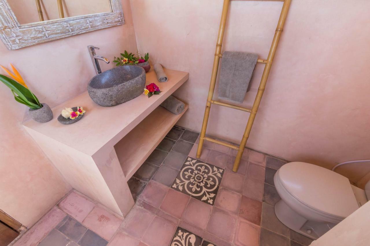Villa Gayatri Hidden Oasis Αμέντ Εξωτερικό φωτογραφία